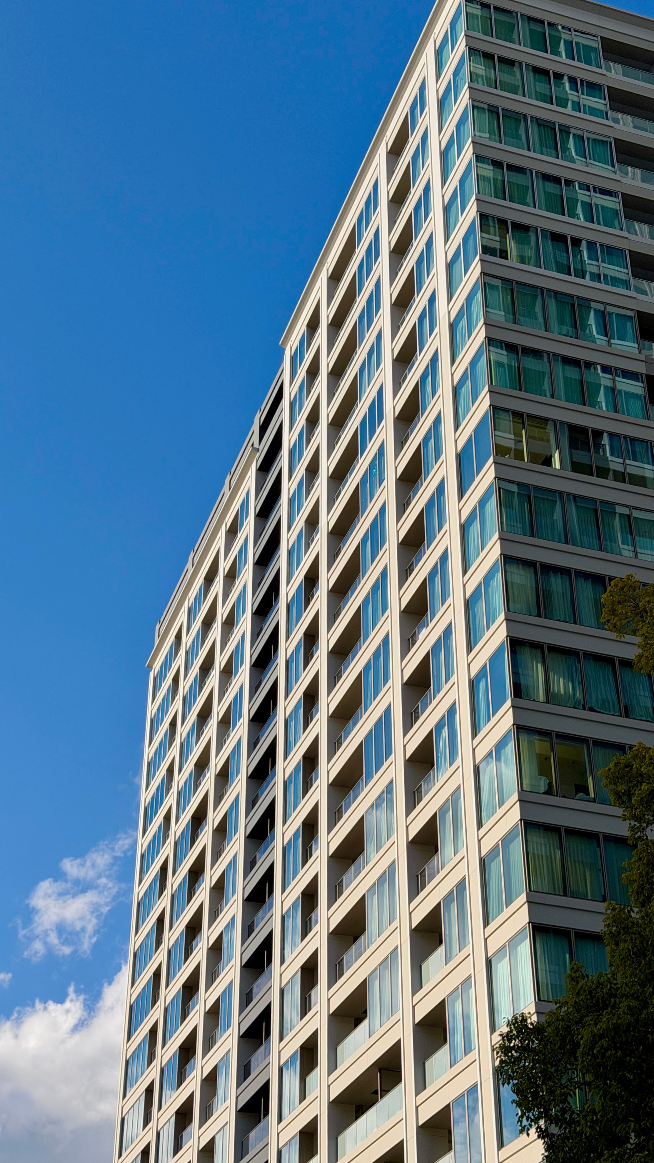 白金ザ・スカイ 西棟