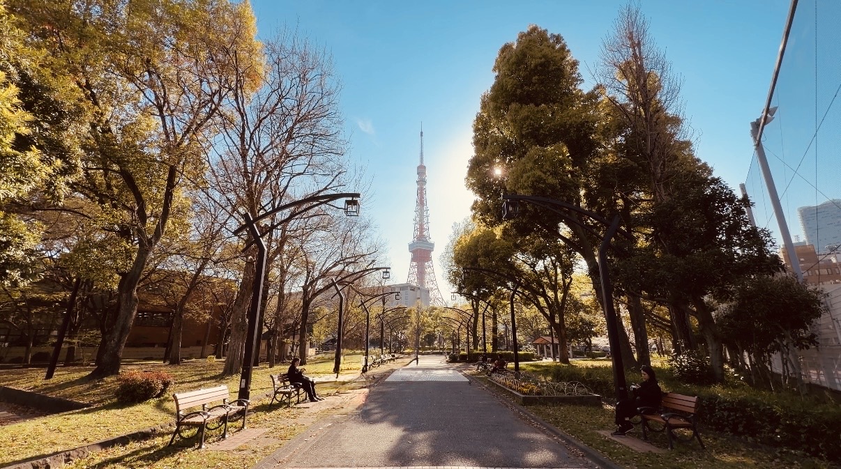 芝公園と東京タワー